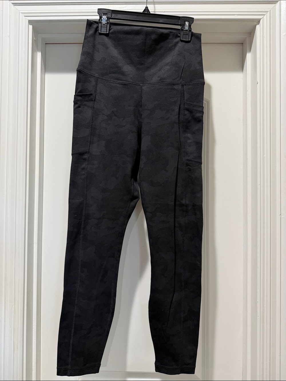 90 Degree By Reflex Woman’s Black Camo High-Waist  Leggings with Side Pockets